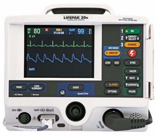 LifePak 20e monitor defibrillator in manual mode